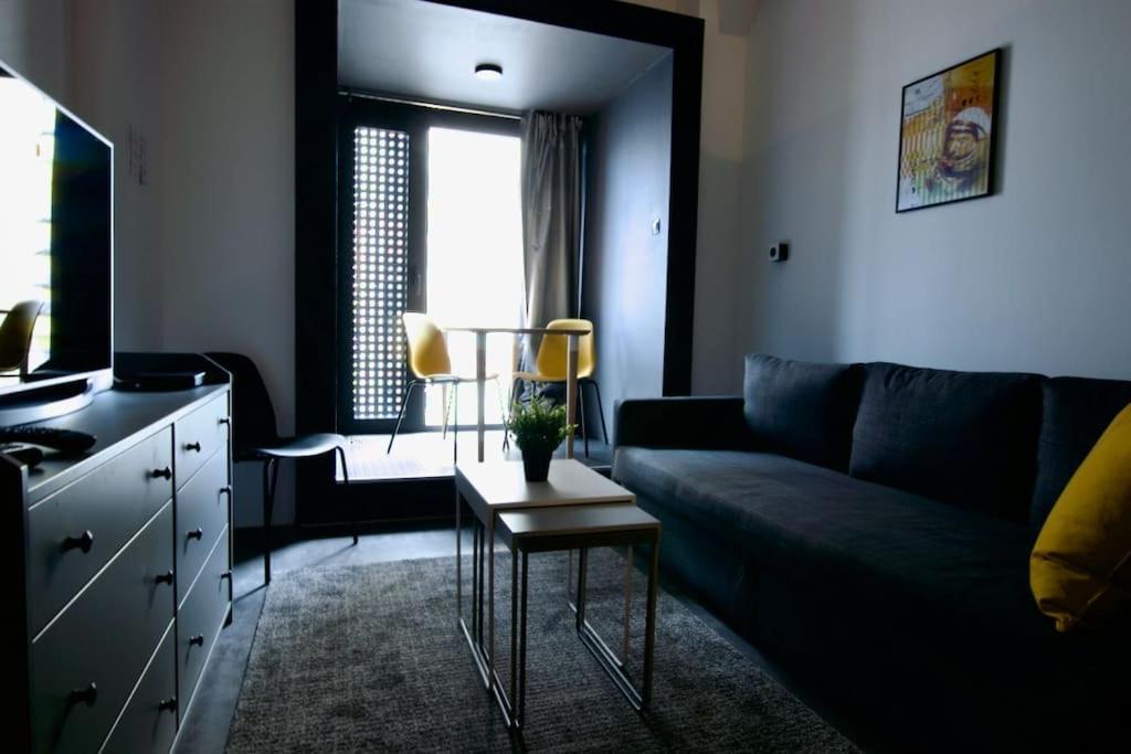 Studio Apartment By Hi5- Rottenbiller Apartment Budapest Eksteriør bilde
