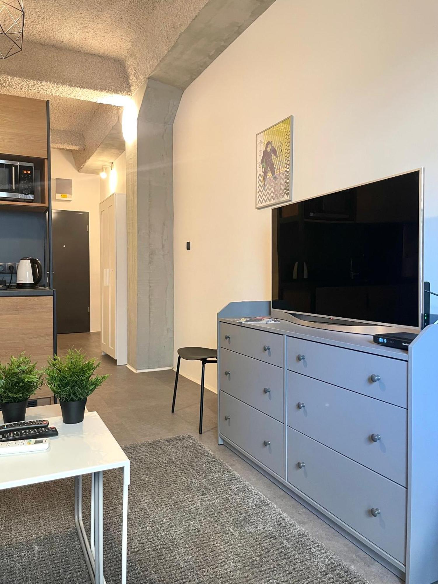 Studio Apartment By Hi5- Rottenbiller Apartment Budapest Eksteriør bilde